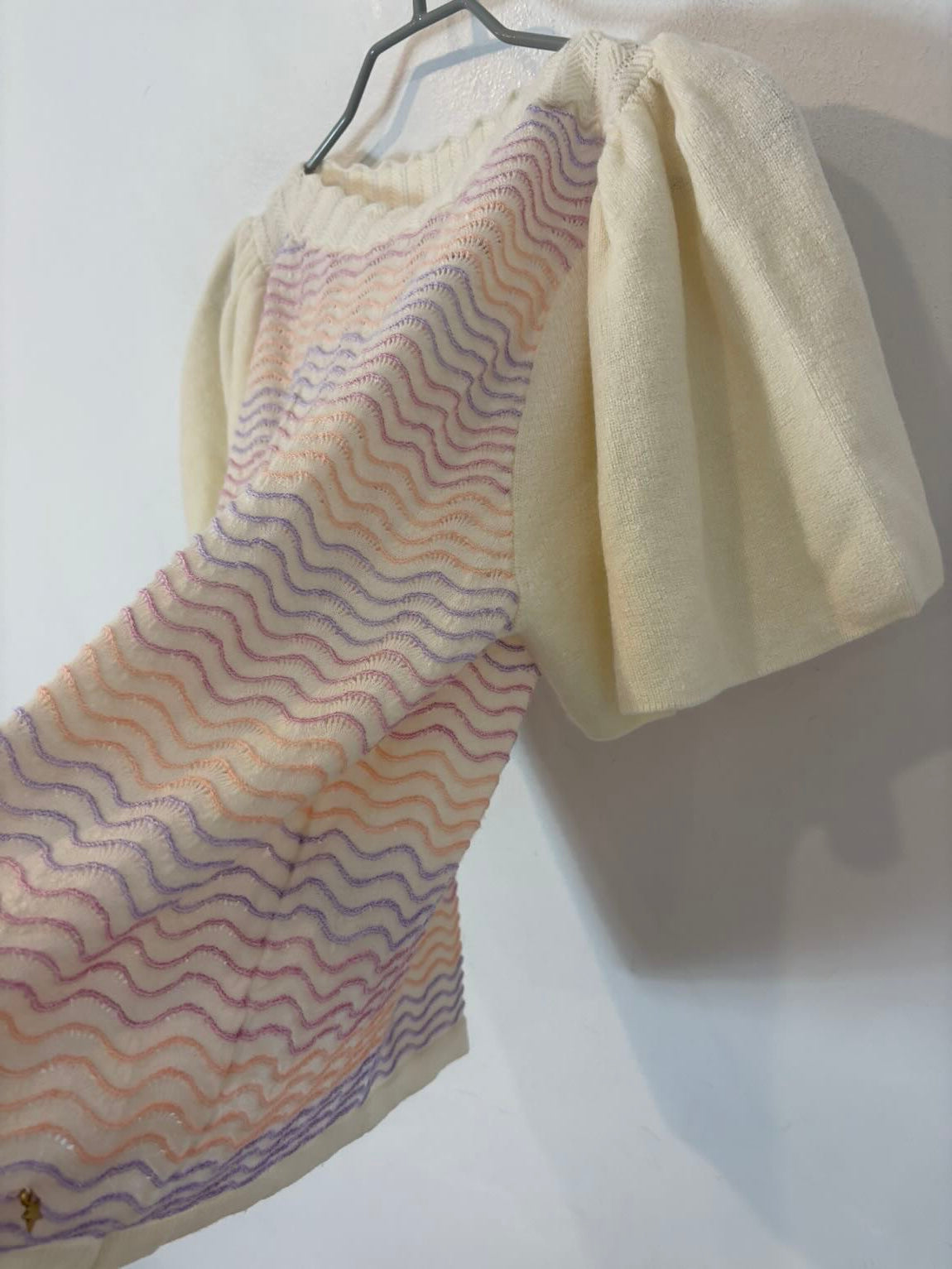DES PETITS HAUTS. Top punto detalles colores