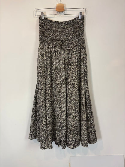 MASSCOB. Falda larga / vestido estampado