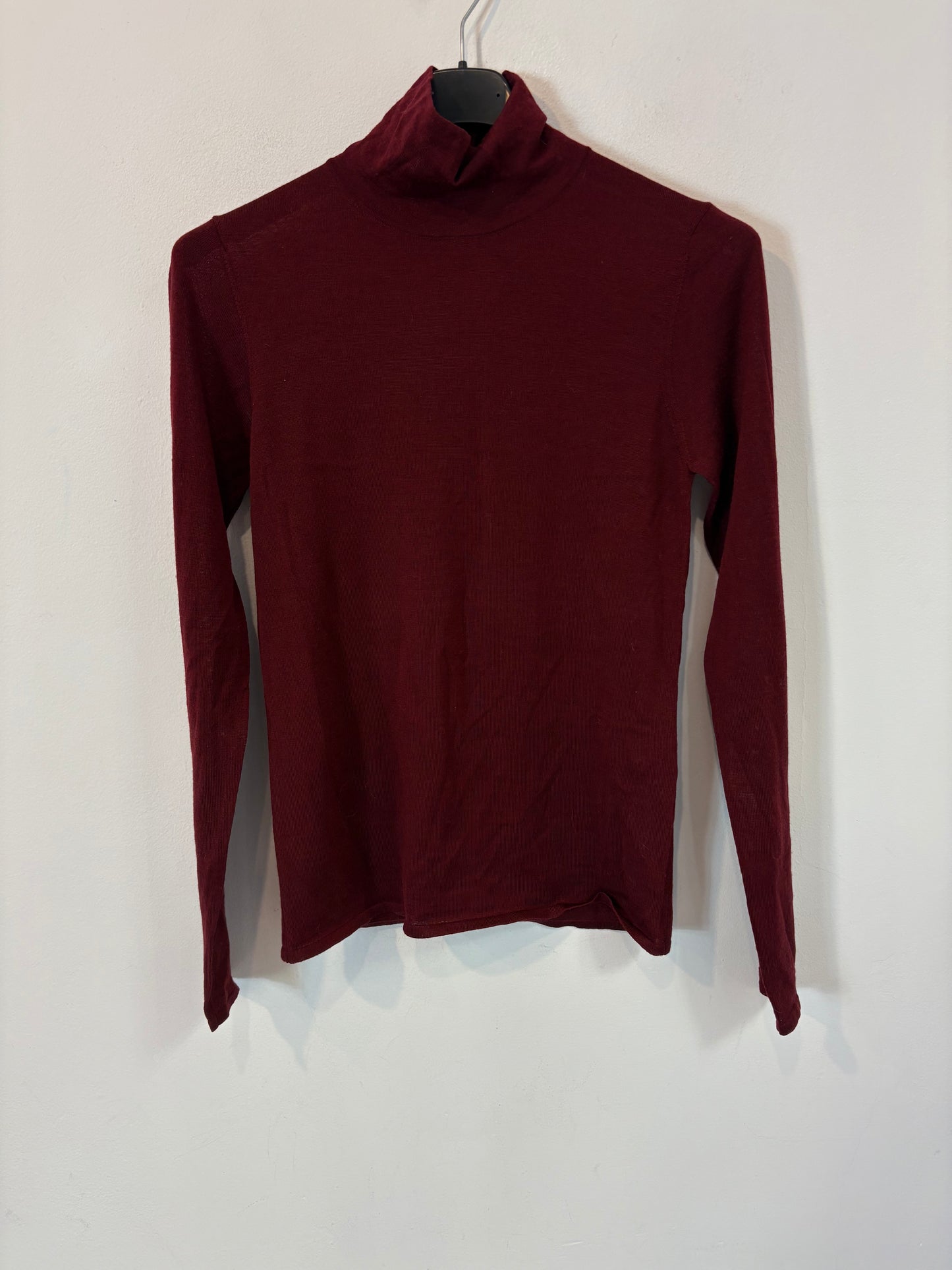 ZARA. Black stretch knit top. TL