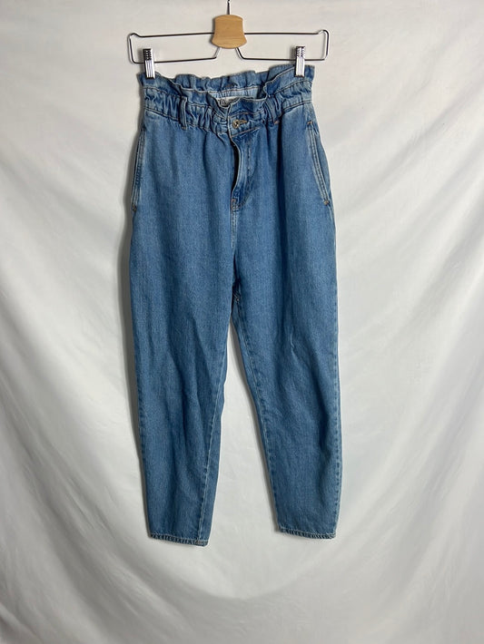 ZARA. Denim slouchy  cintura alta. T 34