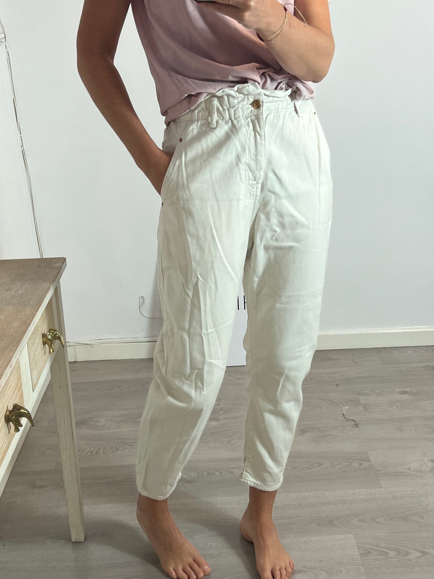 ZARA. Slouchy beige denim. T 36