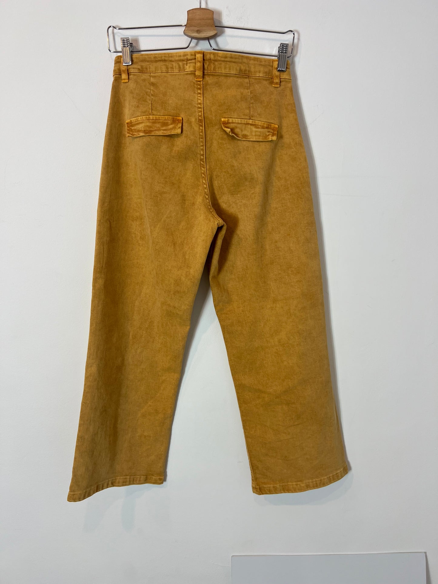 LAFOLIE COLLECTION. Pantalón ancho mostaza TU(34)