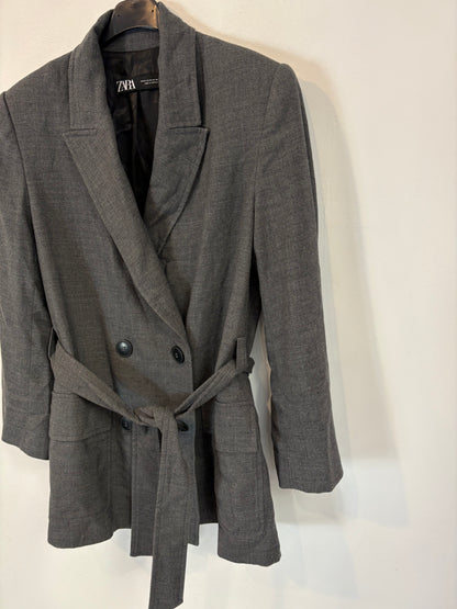 ZARA. Blazer gris doble botonadura