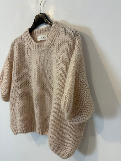 AMEÉ. Top beige mohair