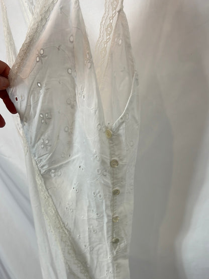 ZARA. Vestido blanco troquelado T.s