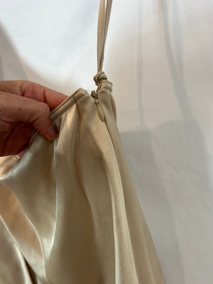 POLO RALPH LAUREN. Top beige satinado asimétrico. T 2 (M)