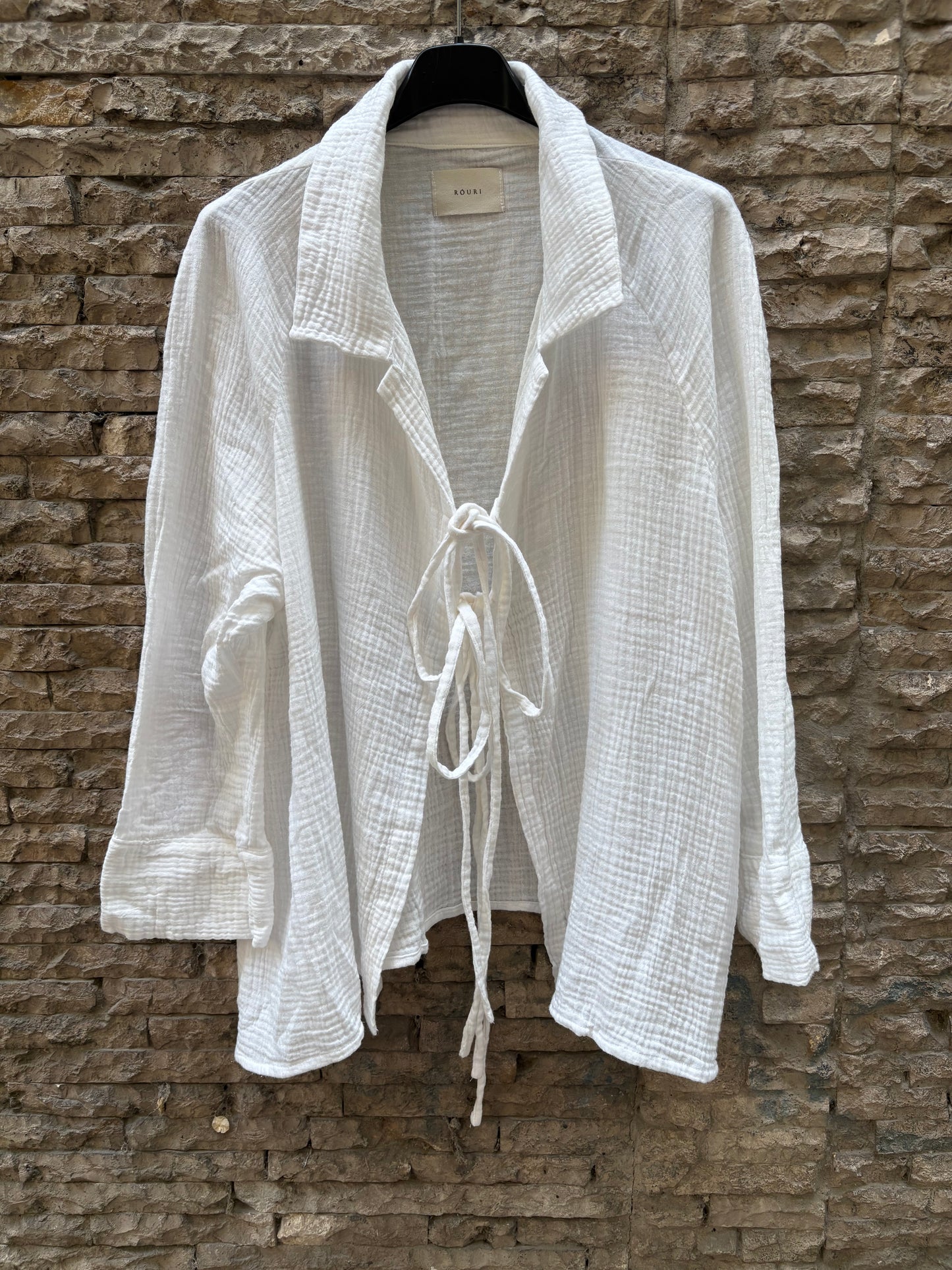 RÓURI. White bamboo blouse. TS/M