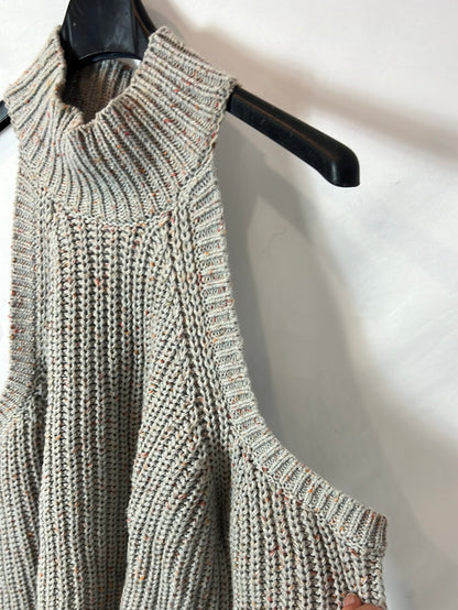 TULAROSA. Gray Ts shoulder sweater