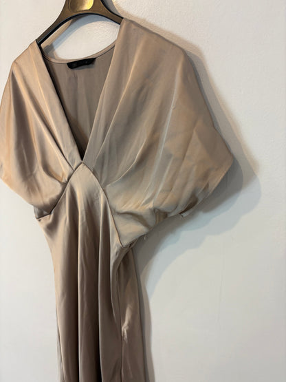 ZARA. Vestido largo satinado