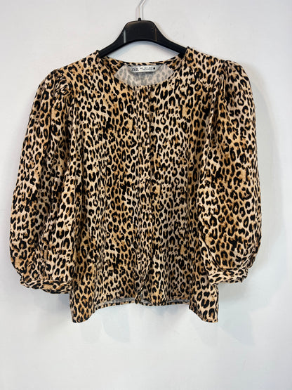 ZARA. Blusa animal print mangas T.s