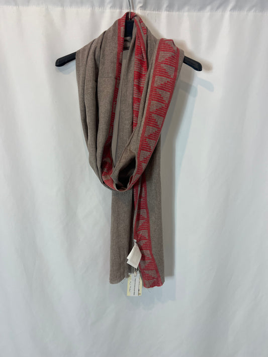 NATURA. Fular jaspeado estampado. TU