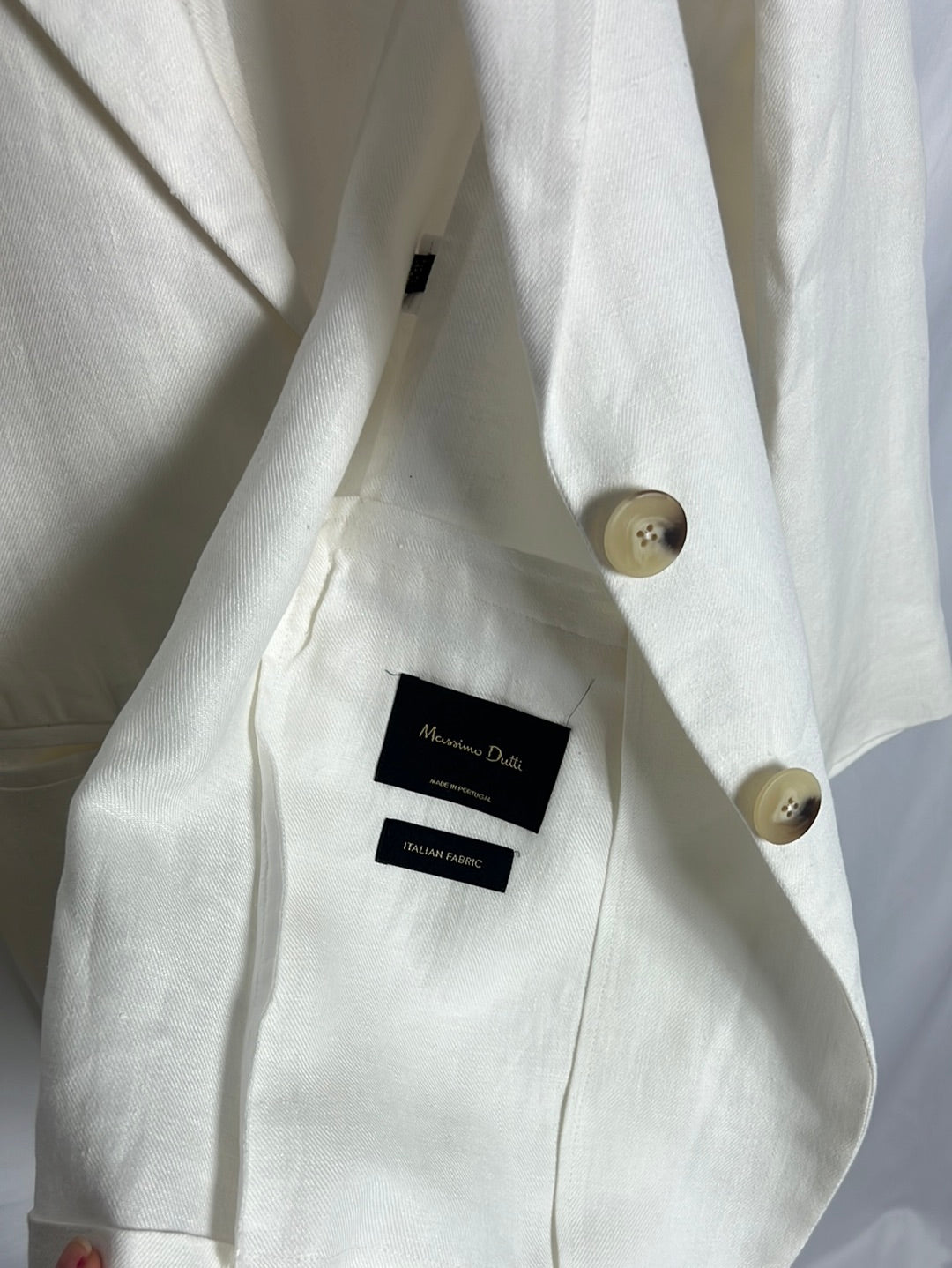 MASSIMO DUTTI. Long linen blazer. T 38