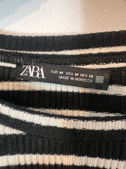 ZARA. Top canalé rayas detalle hombros. T M