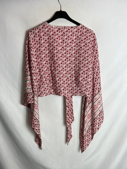 PRETTYLITTLETHING. Top nudo detalle mangas. T 38