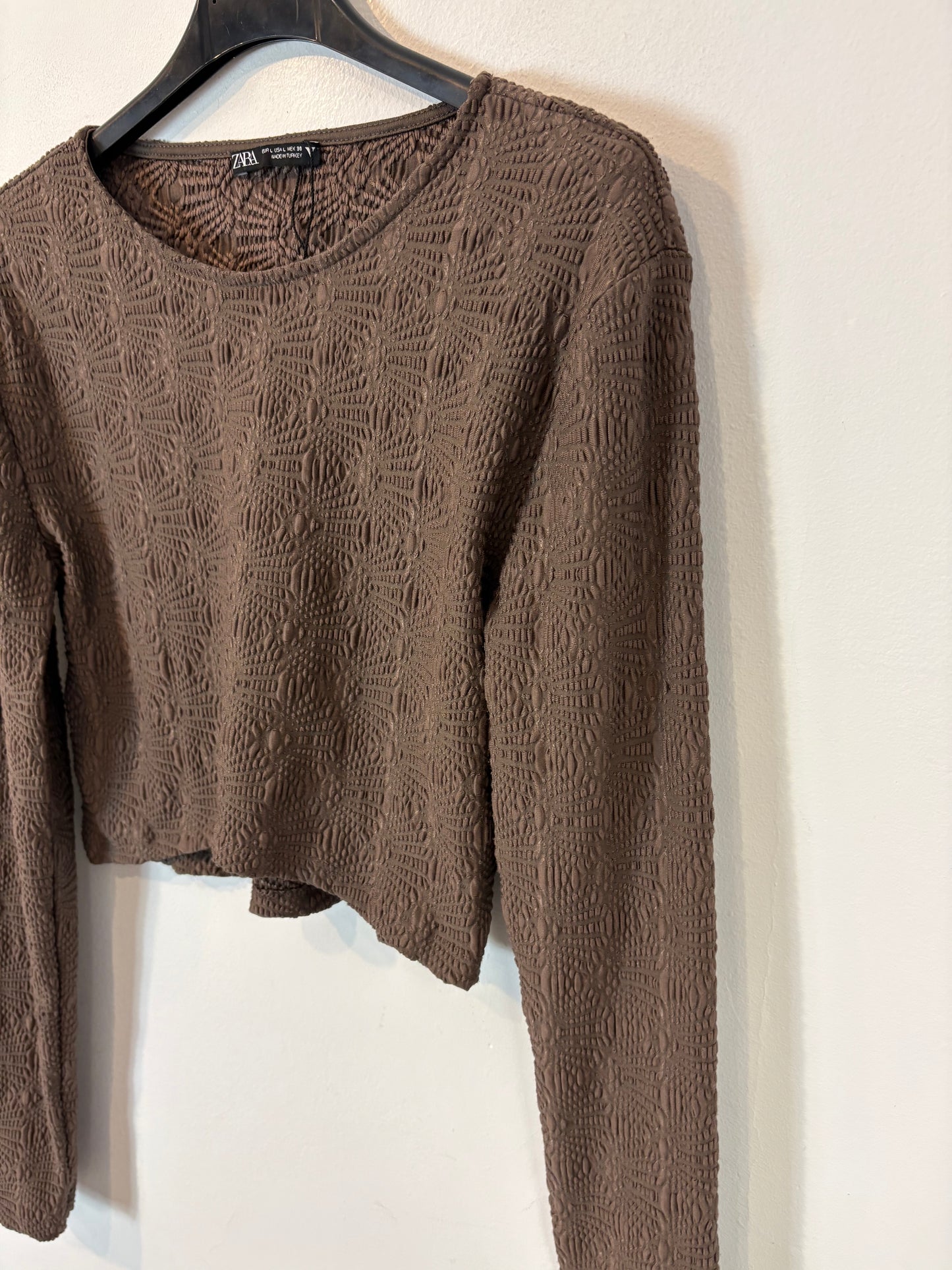ZARA. Top marrón textura
