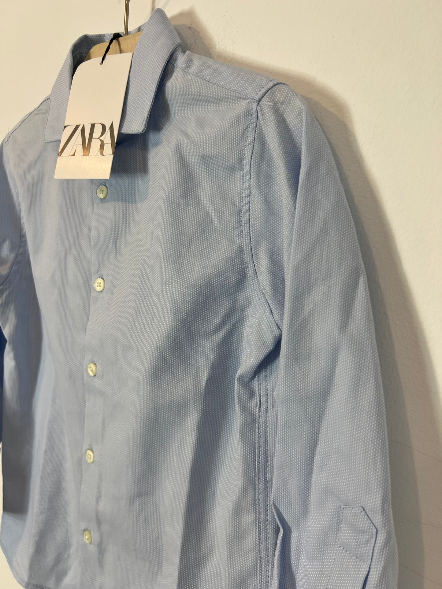 ZARA. Textured blue shirt. Size 6 years