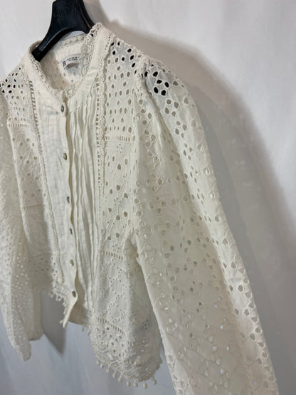 ZARA. White die-cut blouse/jacket. TS