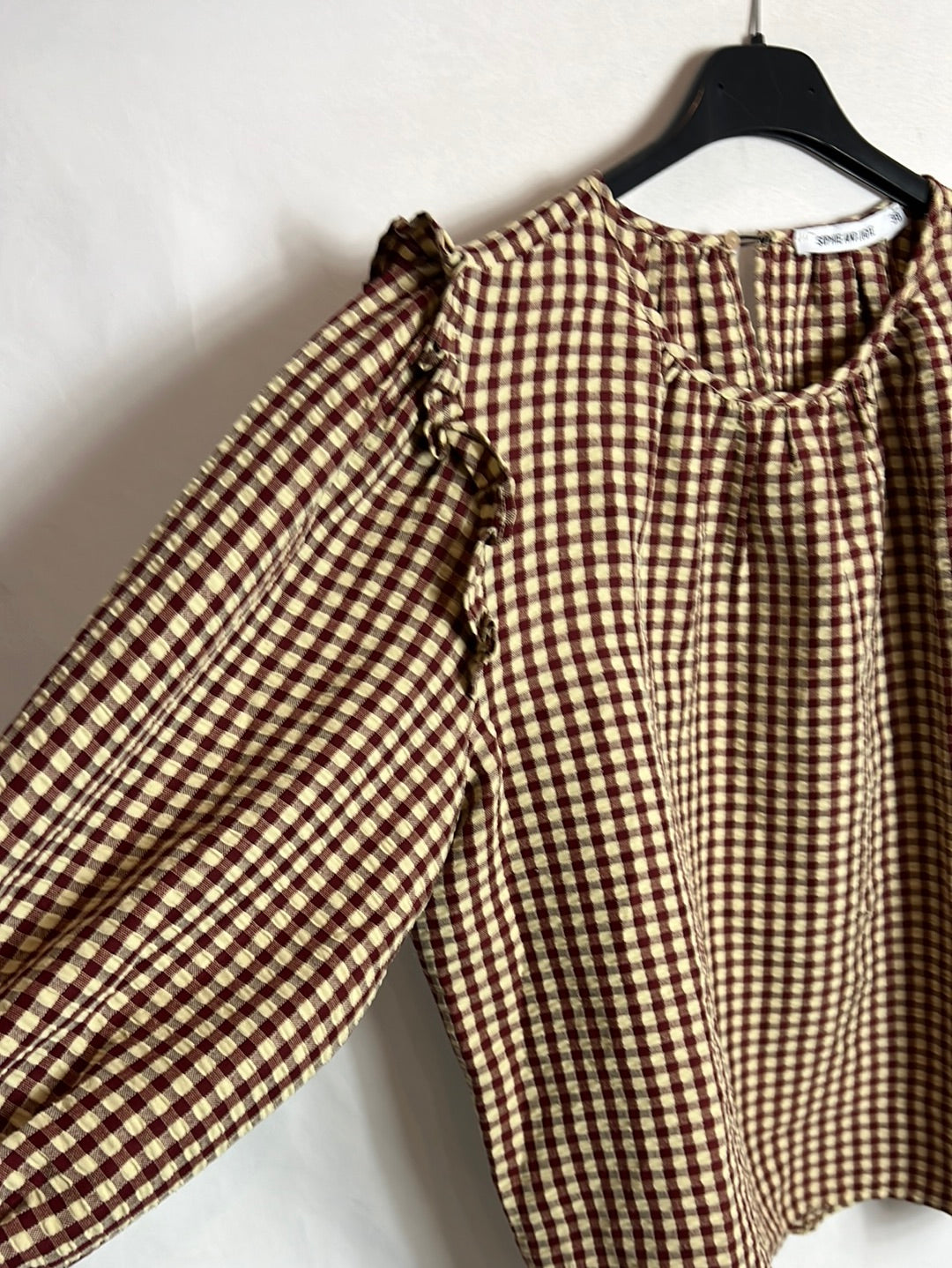 SOPHIE &amp; LUCIE. Gingham blouse with mini ruffle. Size 38 