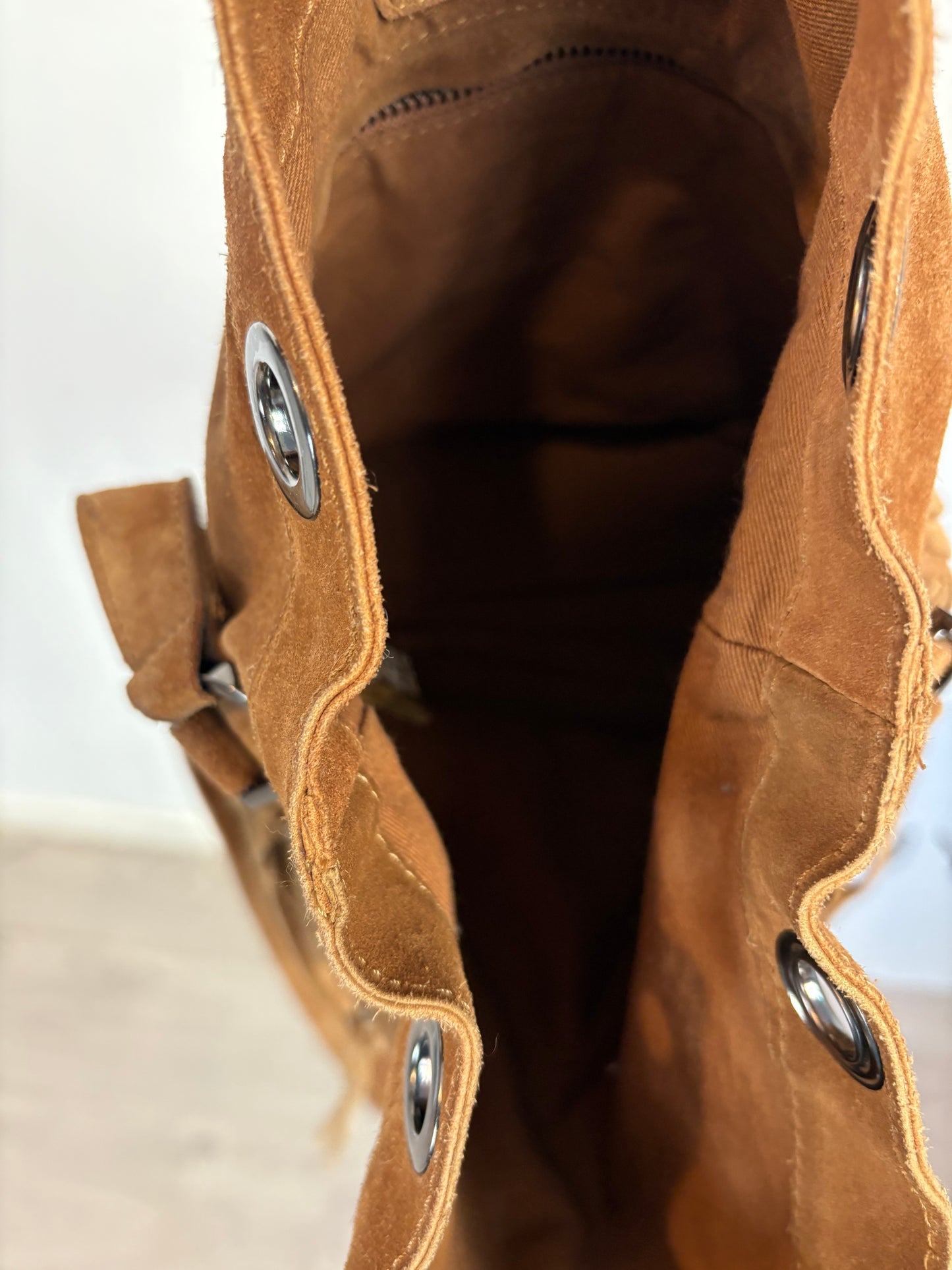 ZADIG & VOLTAIRE. Bolso bandolera ante flecos