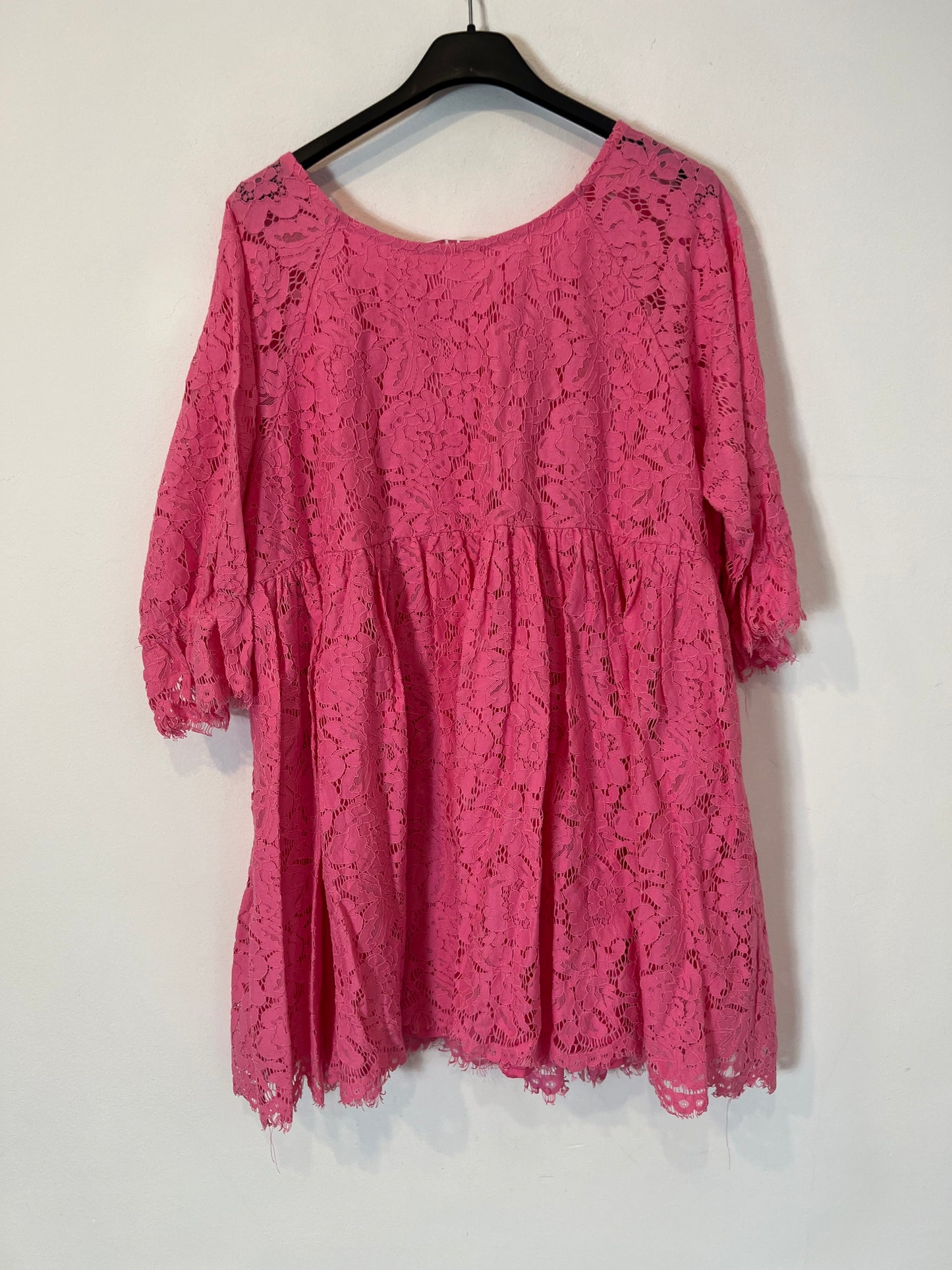 OTRAS. Vestido corto rosa encaje. T S/M