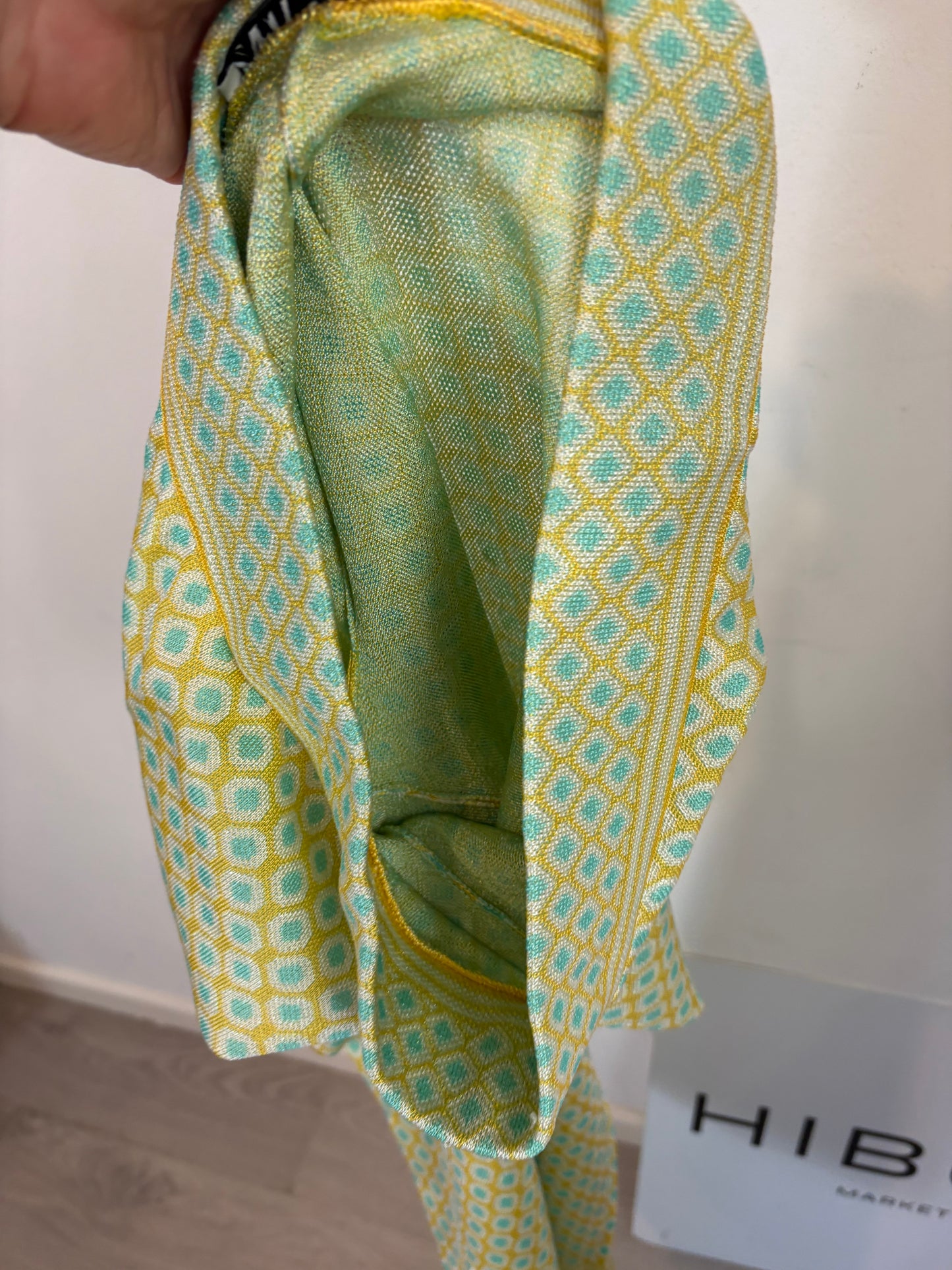 ZARA. Conjunto punto estampado geométrico