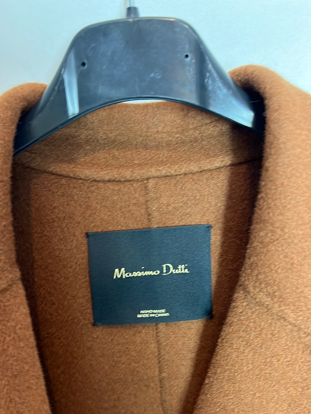 MASSIMO DUTTI. Chaqueta lana marrón crop. T XS