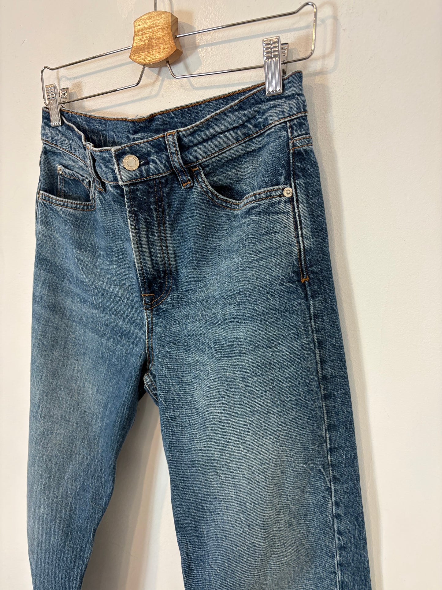 MASSIMO DUTTI. Denim recto cintura media