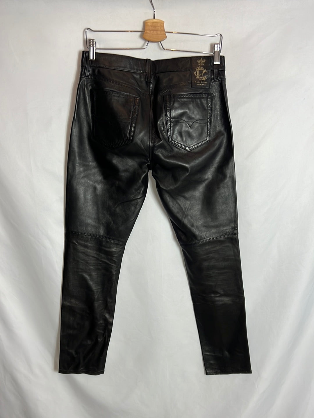 RALPH LAUREN. Black leather trousers with seams. Size 29 (38)