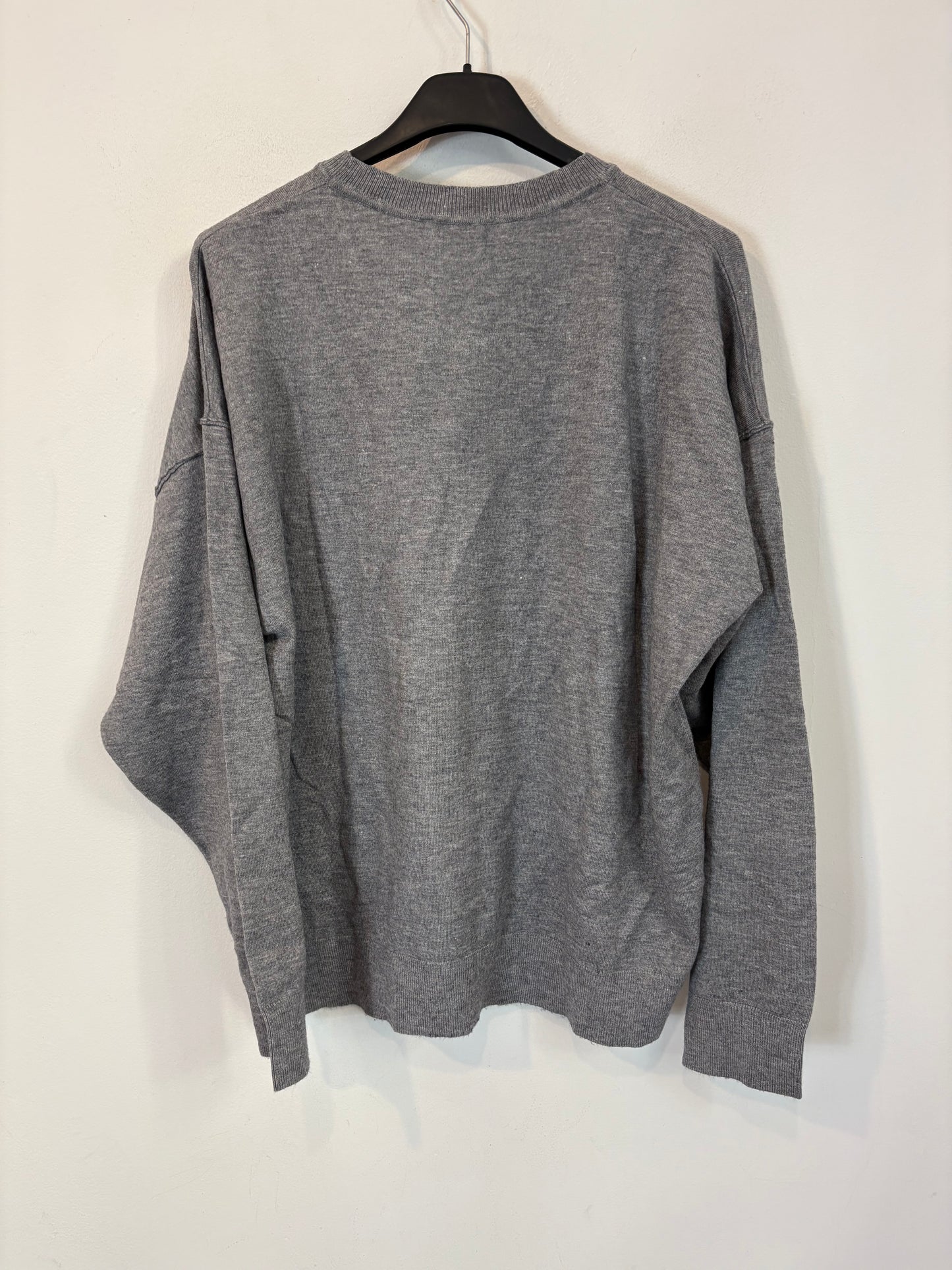 ZARA. Fine gray sweater. TM