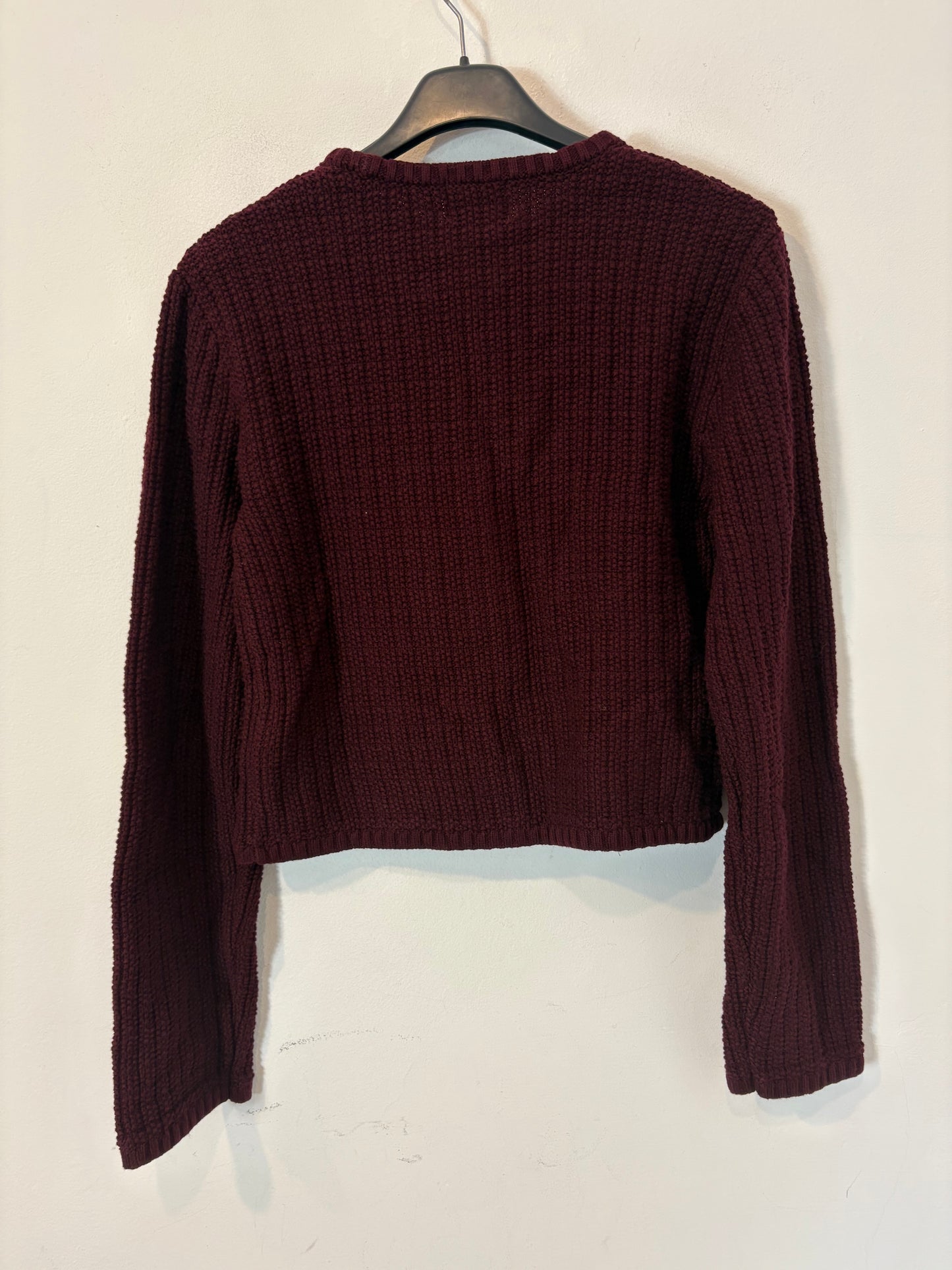 H&M. Chaqueta punto burdeos botones dorados