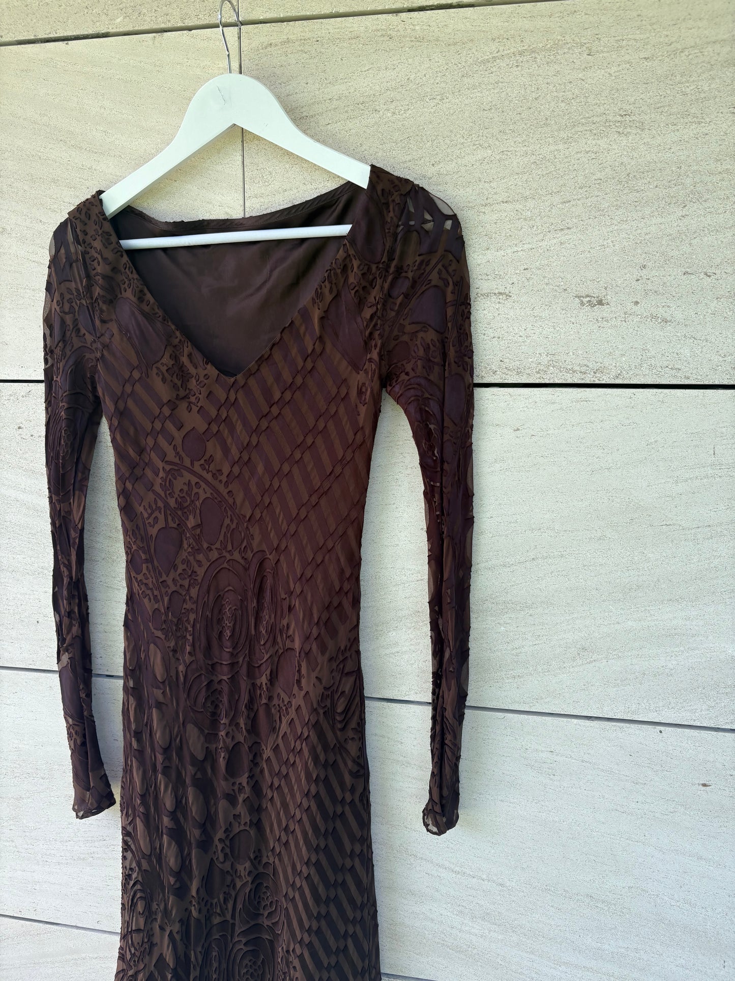 Vestido midi marrón texturas