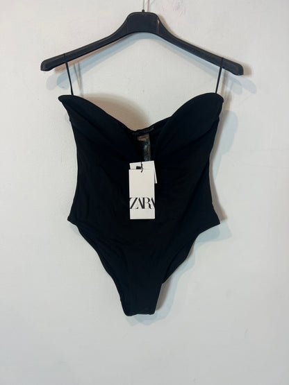 ZARA. Body negro ballenas. T M