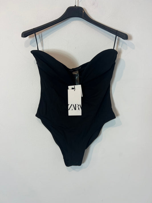 ZARA. Body negro ballenas. T M