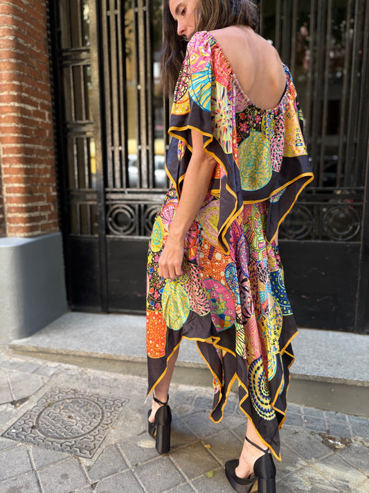 ZAITEGUI. Total look top y falda seda T.s/m