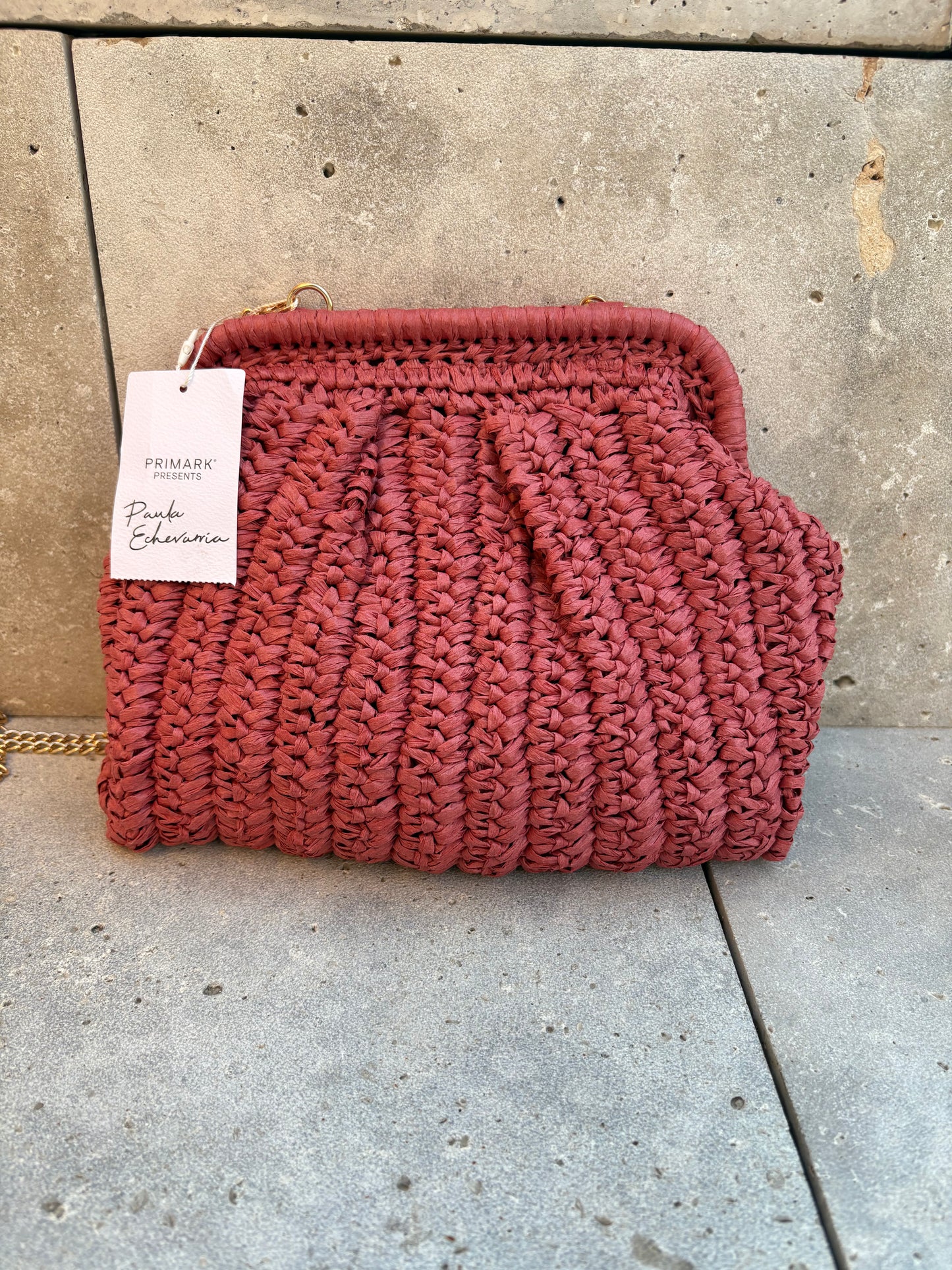 Bolso rafia rosa oscuro