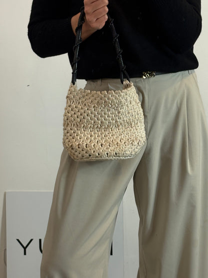 MASSCOB. Bolso tela trenzado asa piel