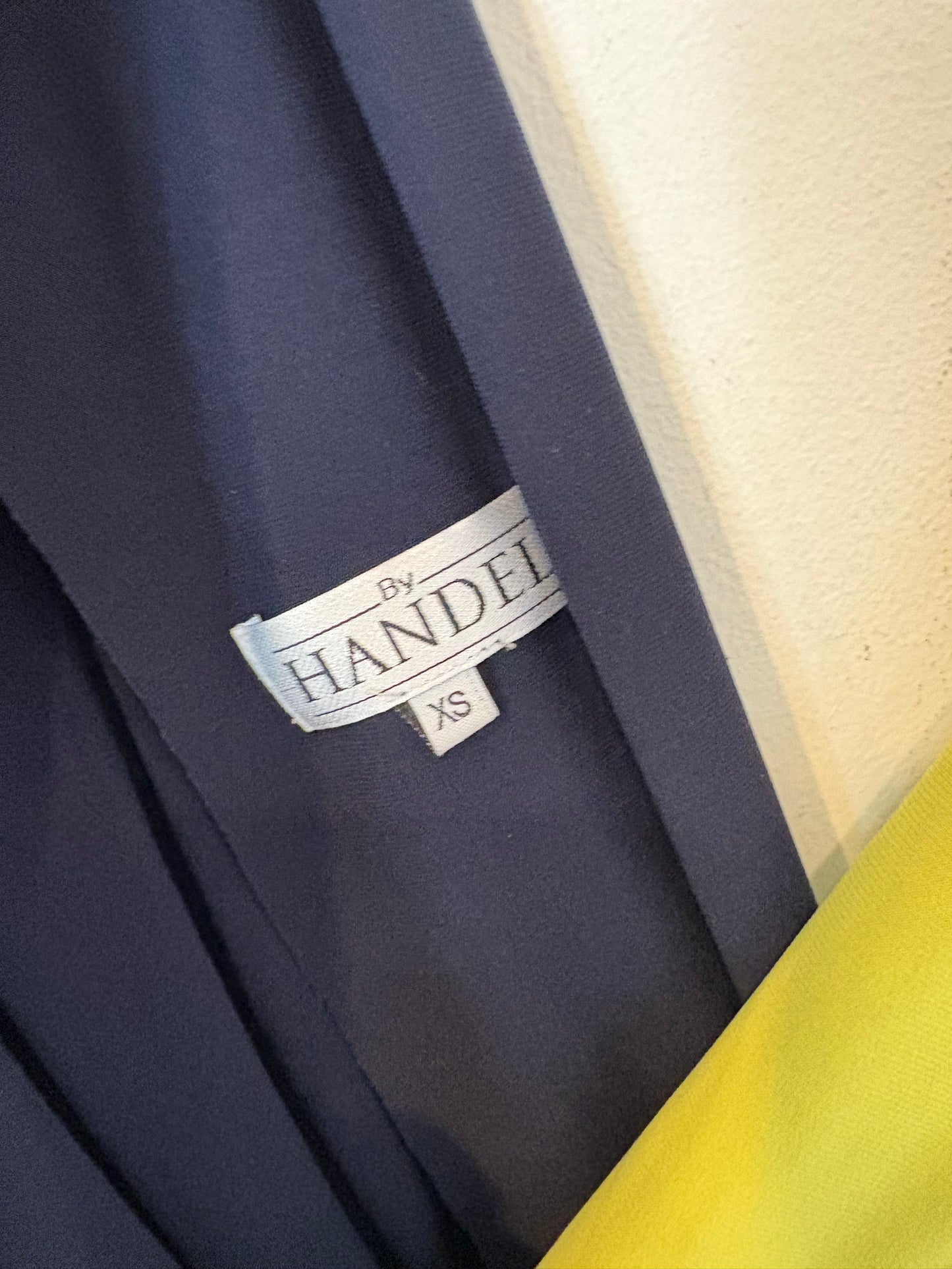 BY HANDEL. Vestido bicolor elástico