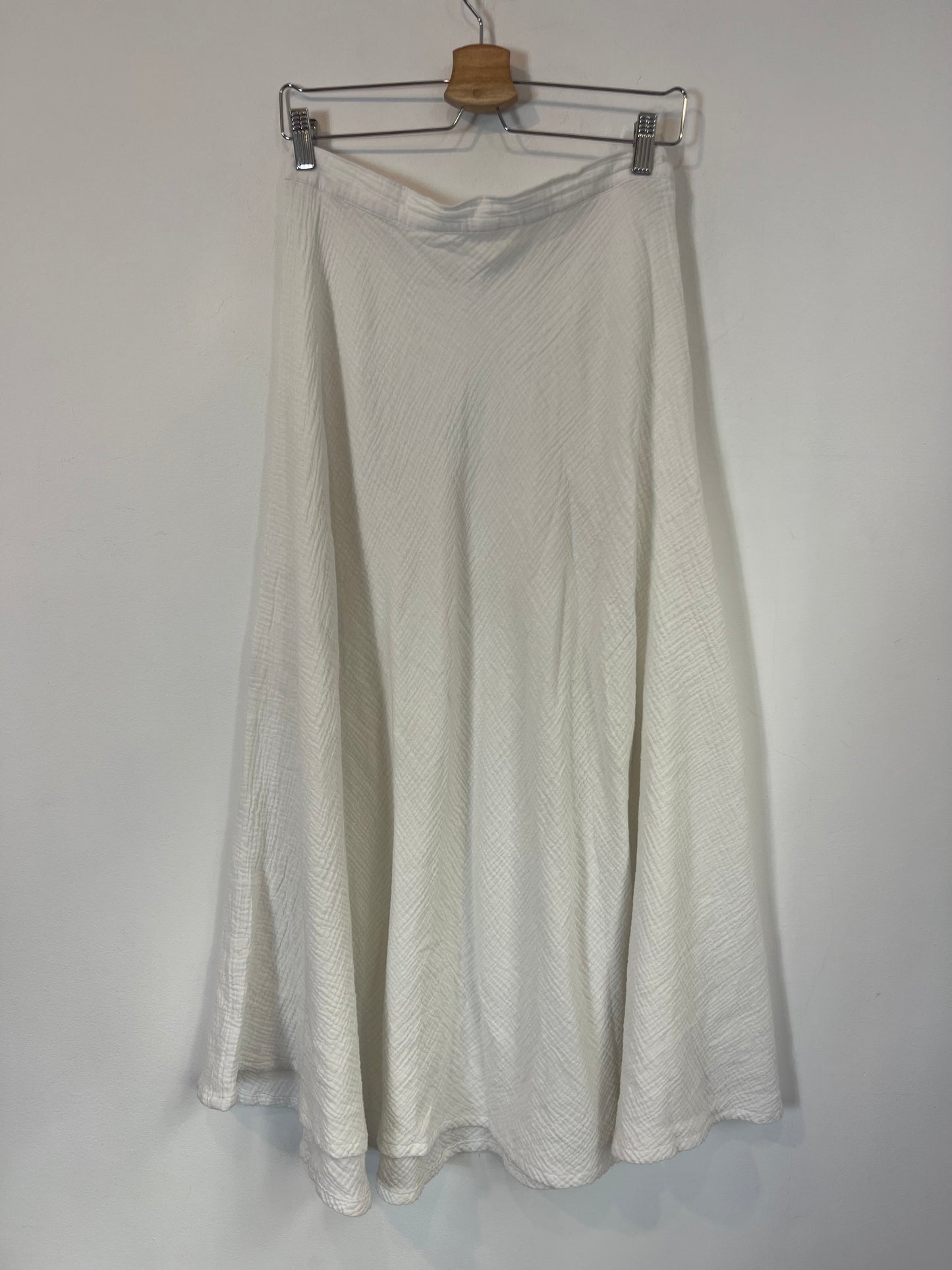 OTRAS. Falda larga blanca bambula. T M