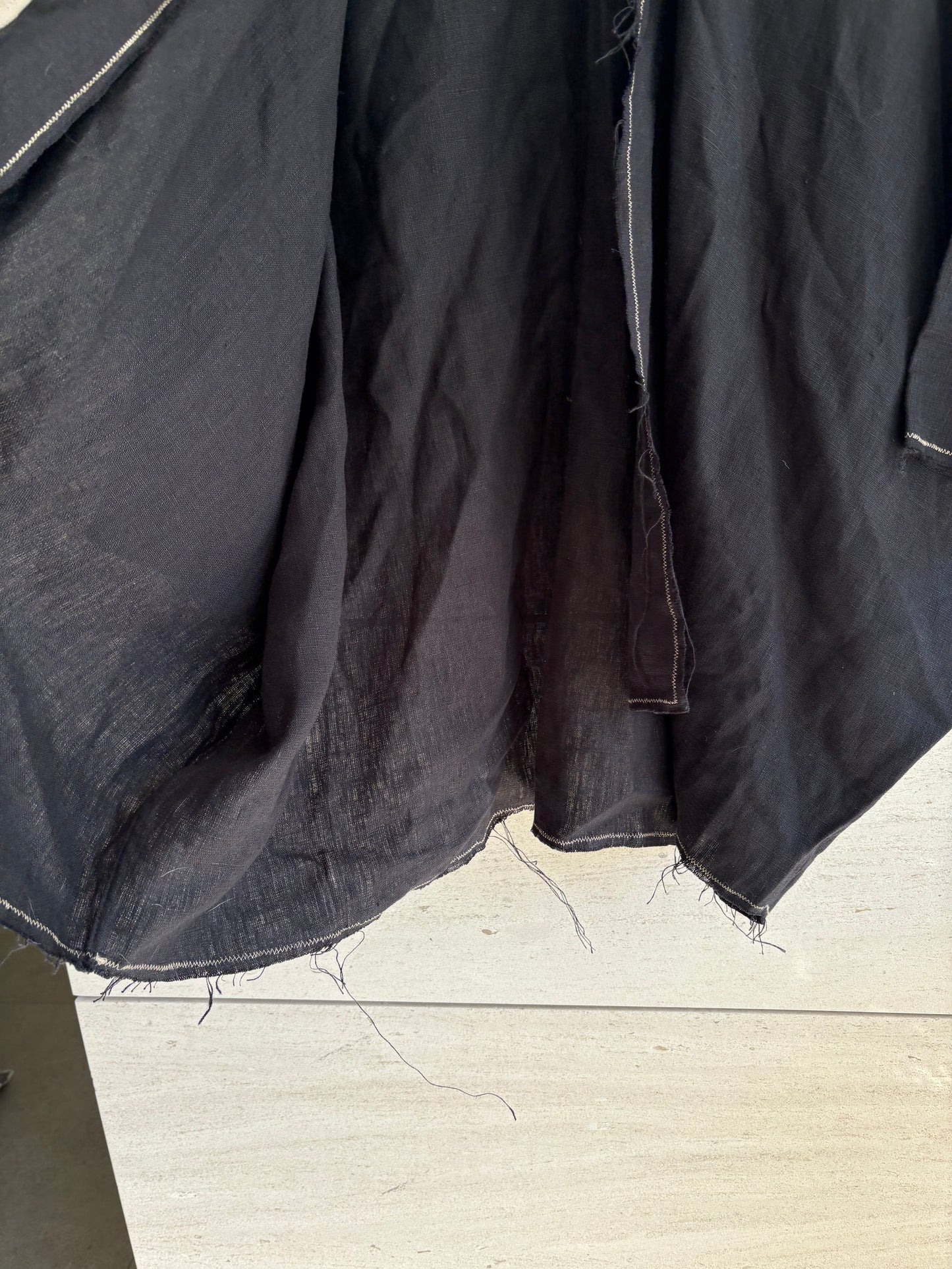FINESTRA MENORCA. Kimono negro 100% lino
