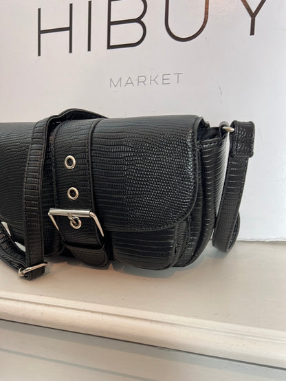 SINSAY. Bolso negro hebilla