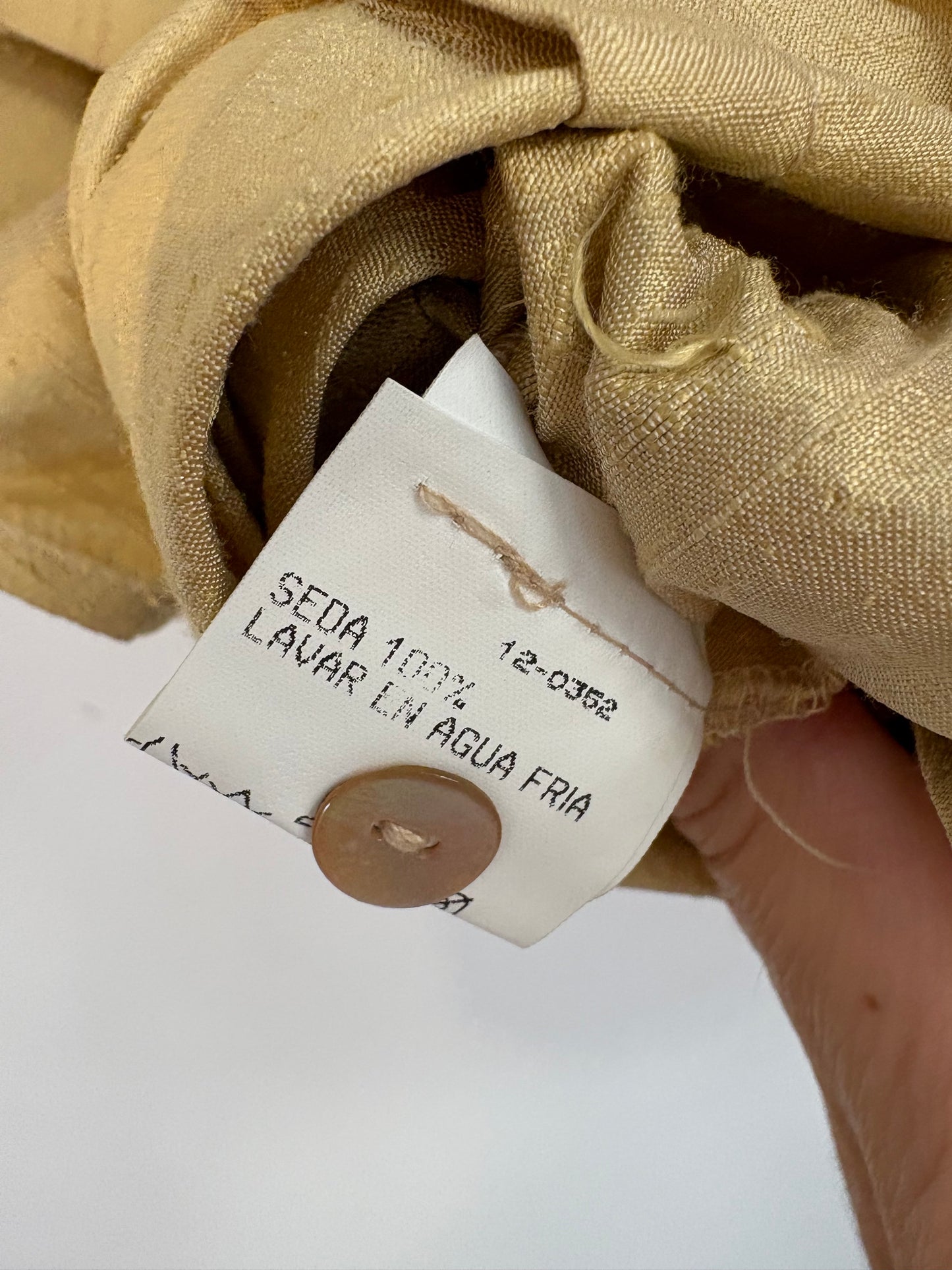 TEIDE. Gold silk top, size 38