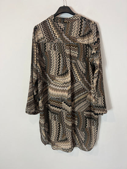 NEW. Flowy brown print blouse. TM/L