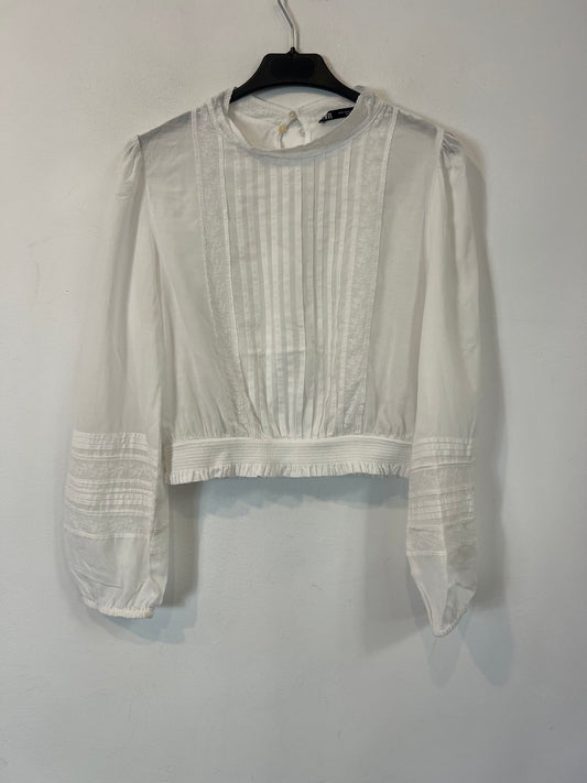 ZARA. Blusa blanca detalle plisado cintura elástica T.s