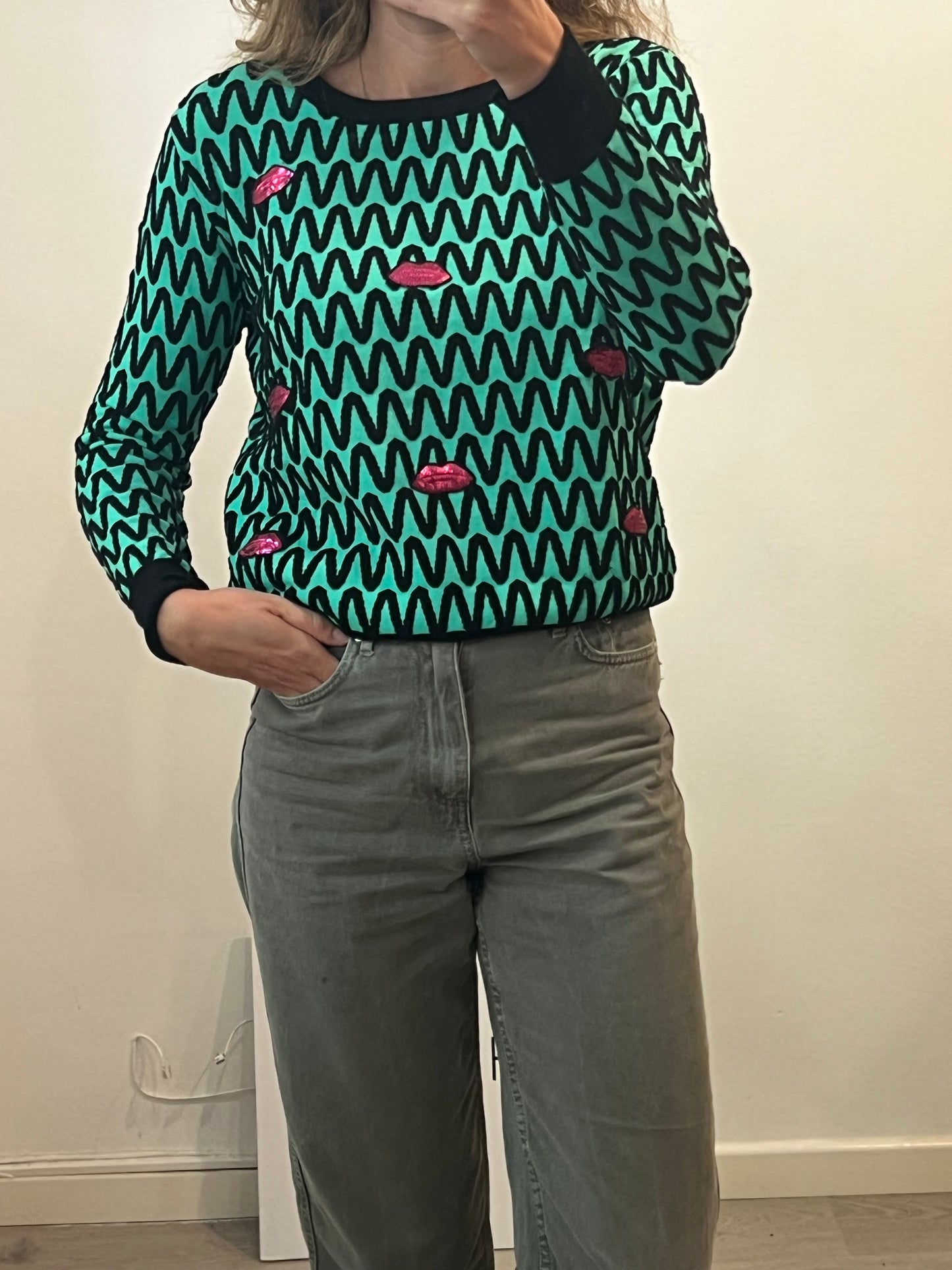 NAF NAF. Jersey estampado y labios T.l