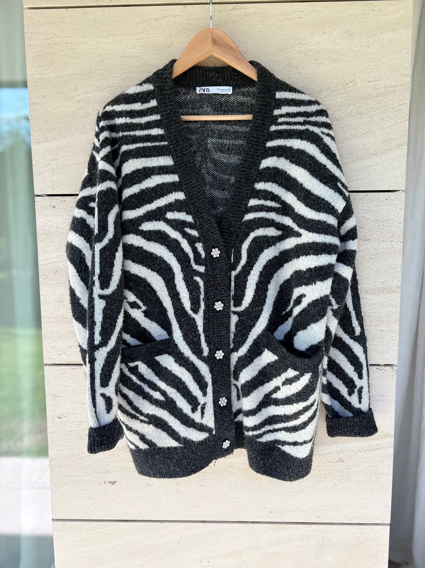 ZARA. Coral beaded jacket. TS