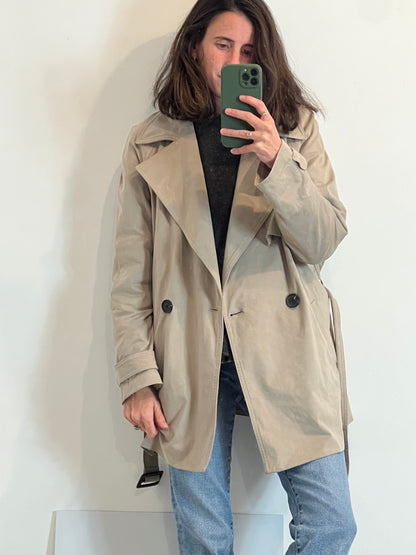 ZARA. Chaqueta beige tostado efecto piel