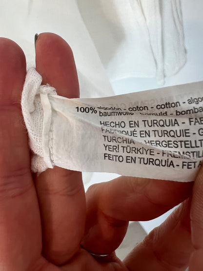 ZARA. Cotton blouse with ruffle detail. TS