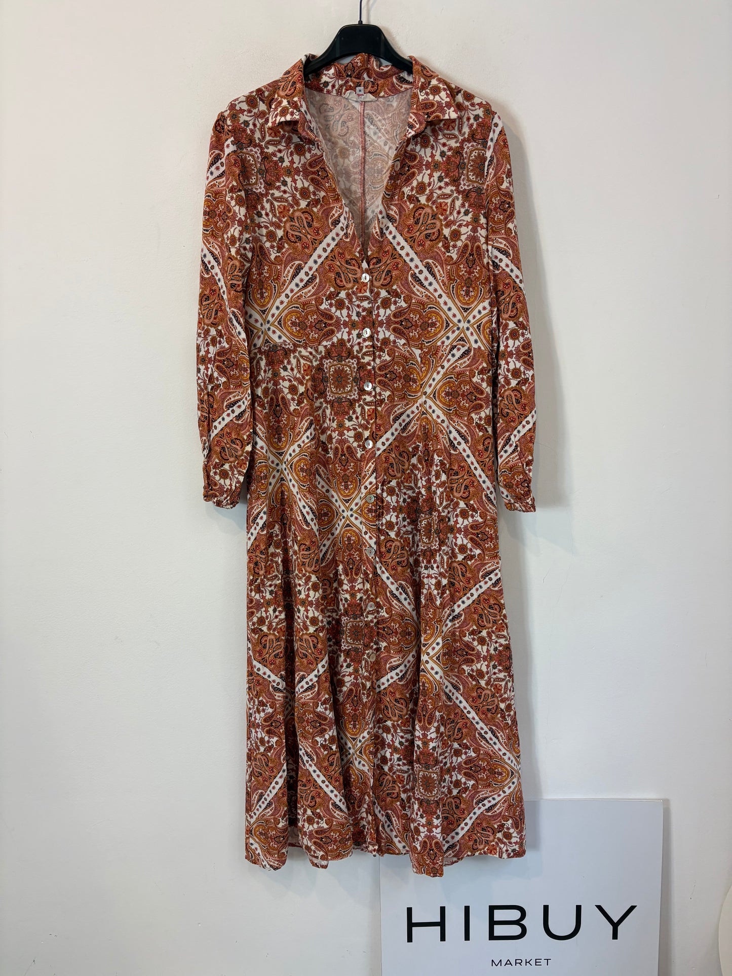 WHITE&amp;ONE. Tile flower kimono Tu(M)