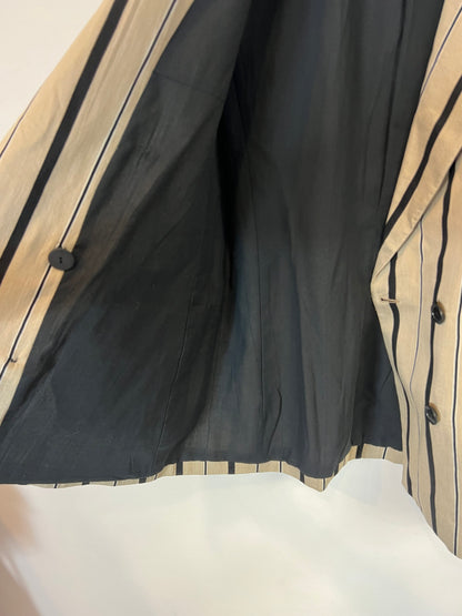 ZARA. Chaqueta color tostado rayas. T M