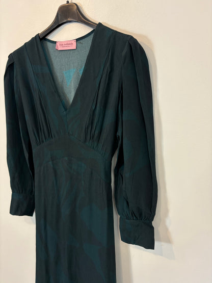 JUAN AVELLANEDA. Vestido largo verde estampado
